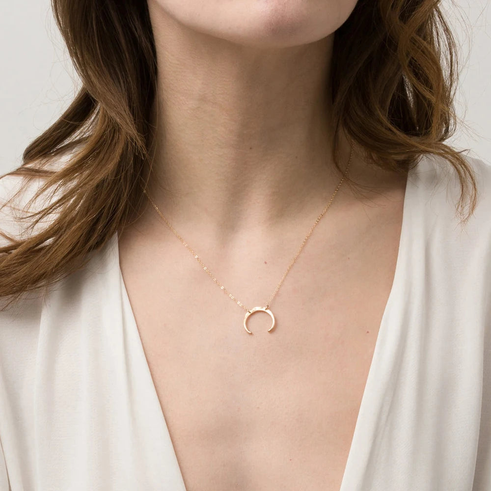 Aurora | 14k Gold Crescent Pendant Necklace