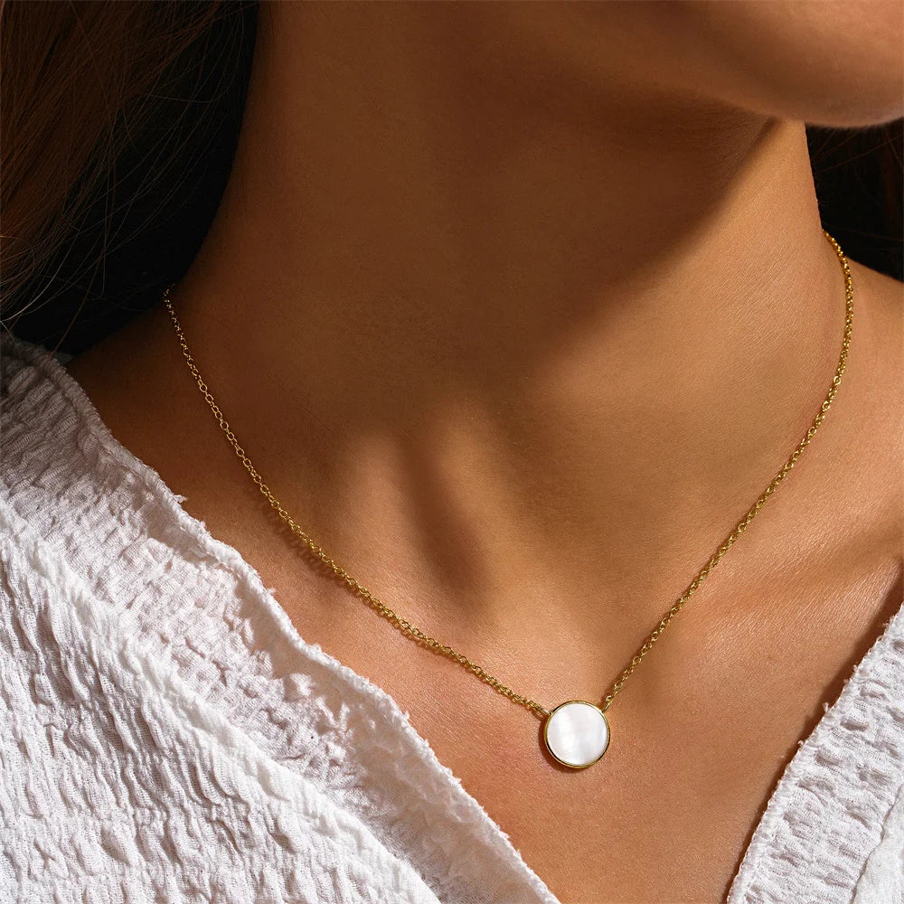 Akoya - Gai | 14k Gold Pendant Necklace