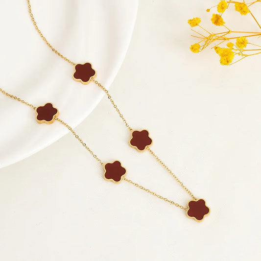 Fortuna | Garnet Clover Necklace