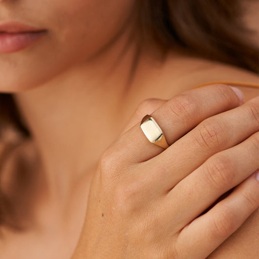 Aurora | 14k Gold Minimalist Signet Ring