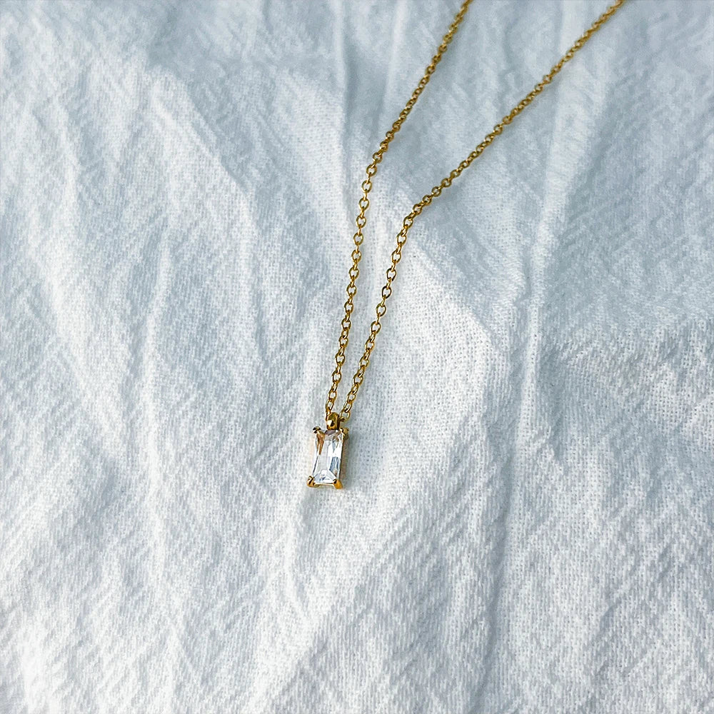 Euryphaessa | 14k Gold Diamond Pendant